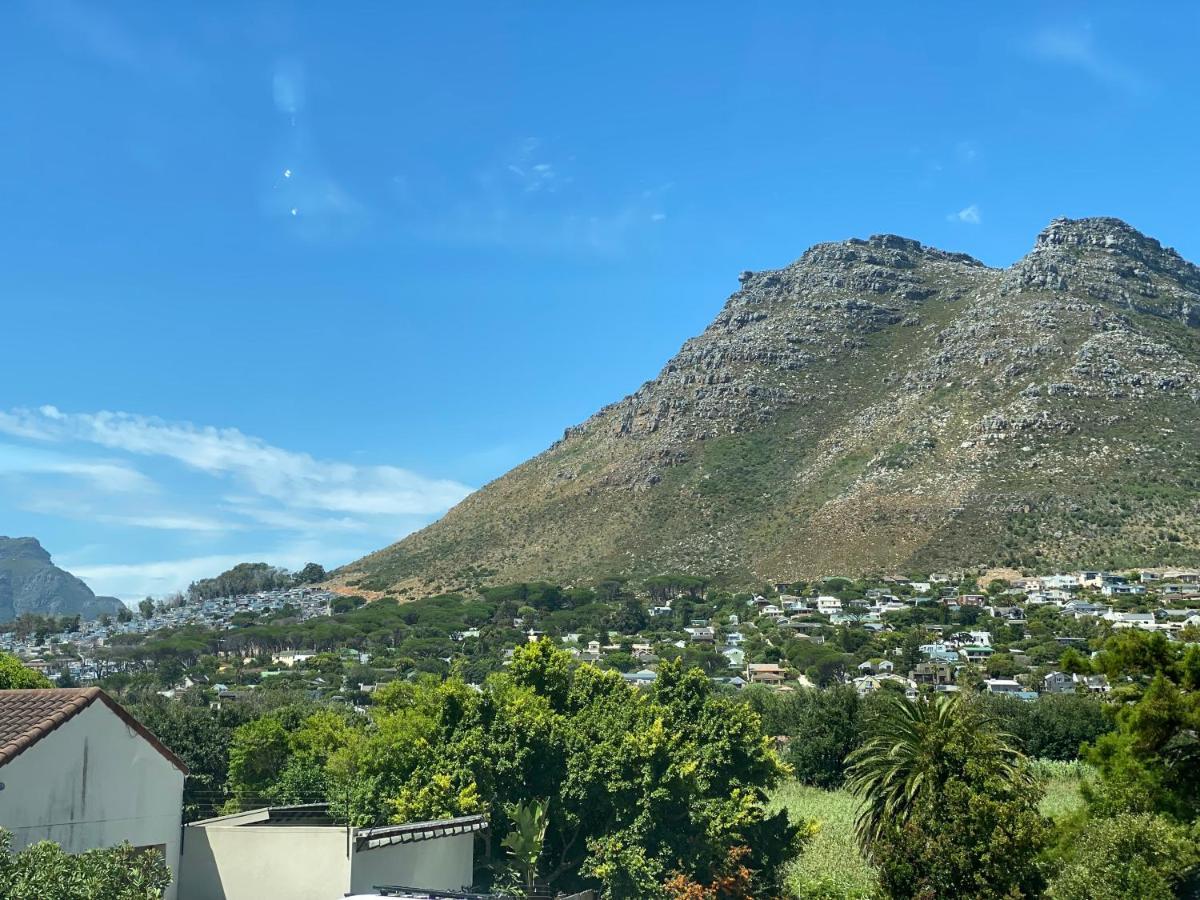 Cosy And Unique Family Retreat In Hout Bay Villa Cape Town Exterior photo