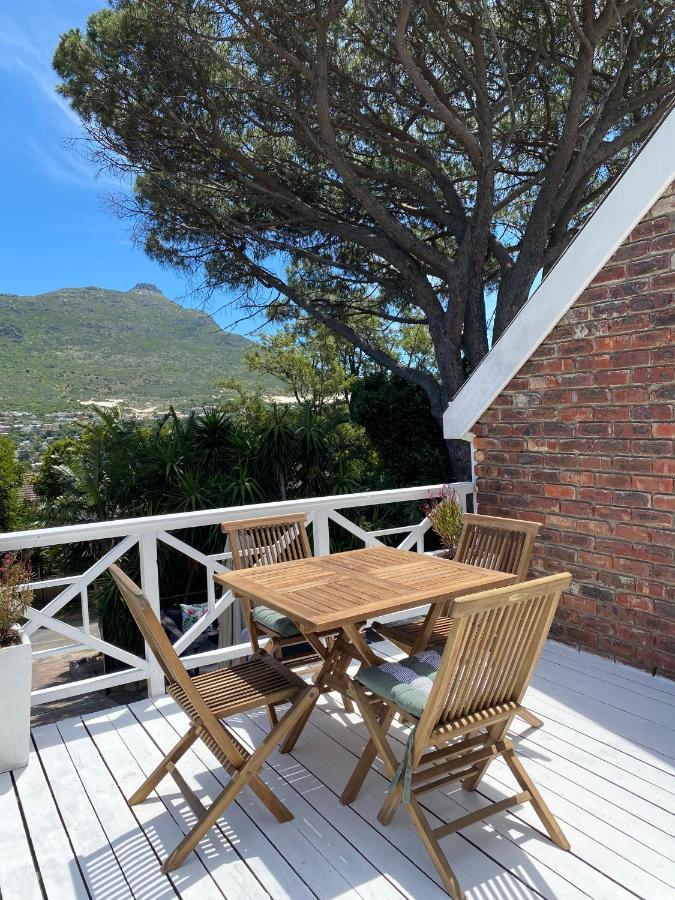 Cosy And Unique Family Retreat In Hout Bay Villa Cape Town Exterior photo