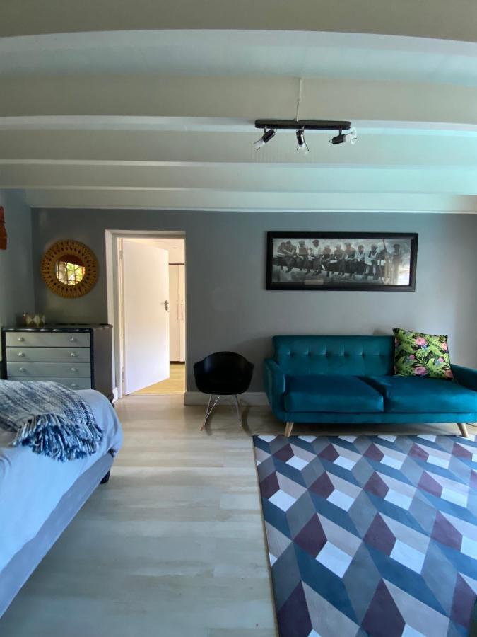 Cosy And Unique Family Retreat In Hout Bay Villa Cape Town Exterior photo